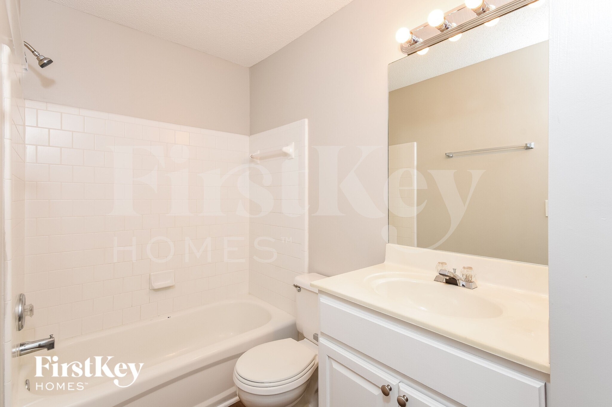 Building Photo - 1743 Taynton Cir