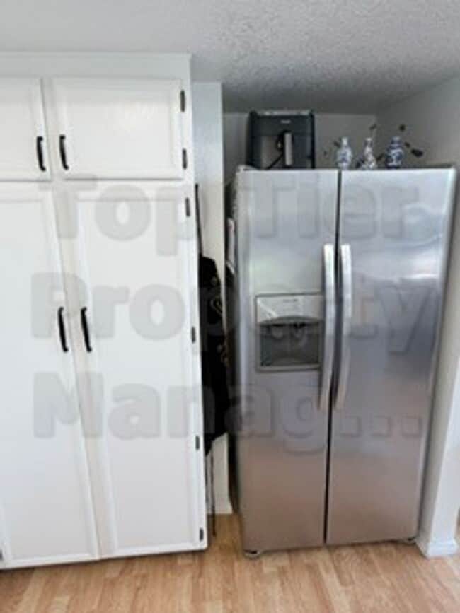 Building Photo - Beautiful 3 bed / 2.5 bath / 1,227 sqft House in Oceanside's Emerald Point