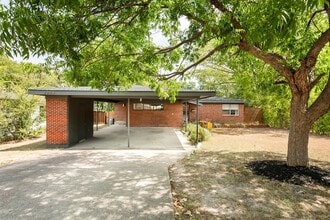 Building Photo - 2223 Forest Oaks Dr