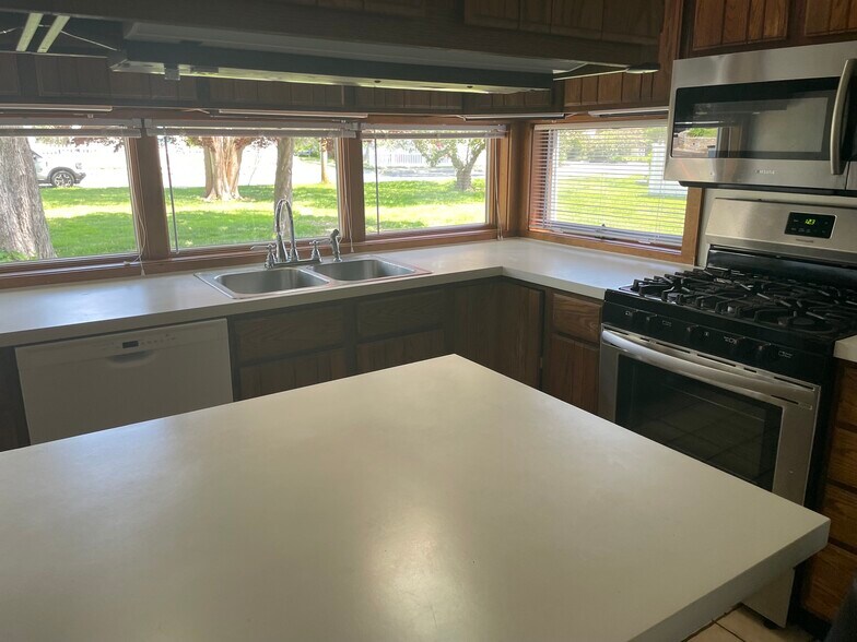 Kitchen island view to yard - 9 Miles St