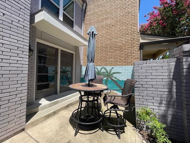 Building Photo - 15901 Archwood Ln