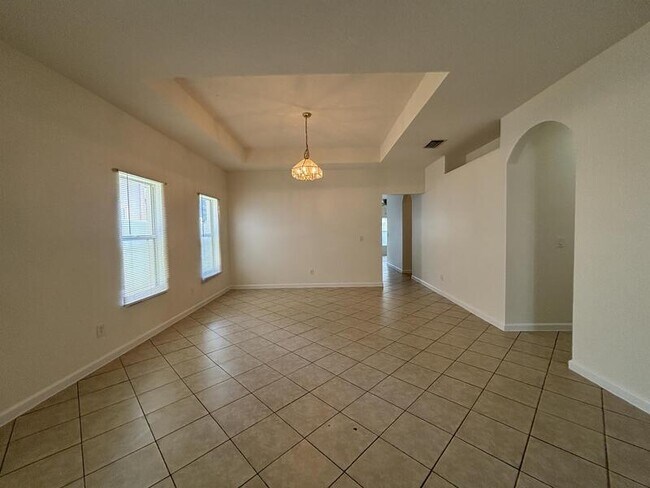 Building Photo - 10245 Cypress Trail Dr