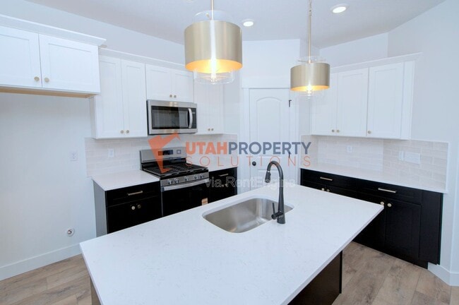 Building Photo - 4419 Templar Dr