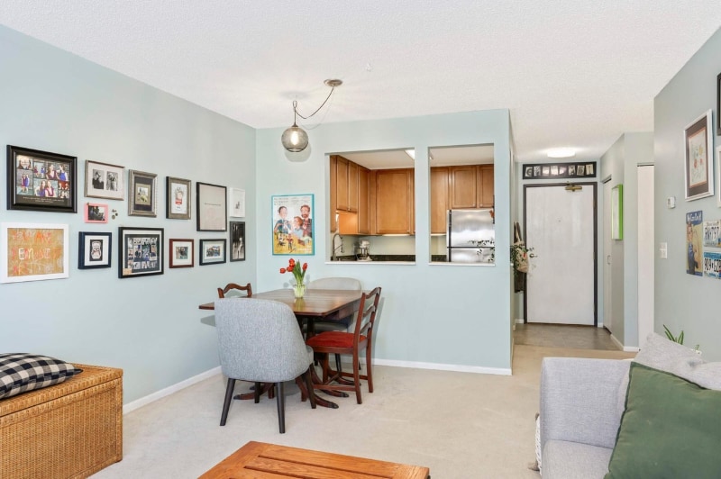 Building Photo - 720 3rd Ave NE