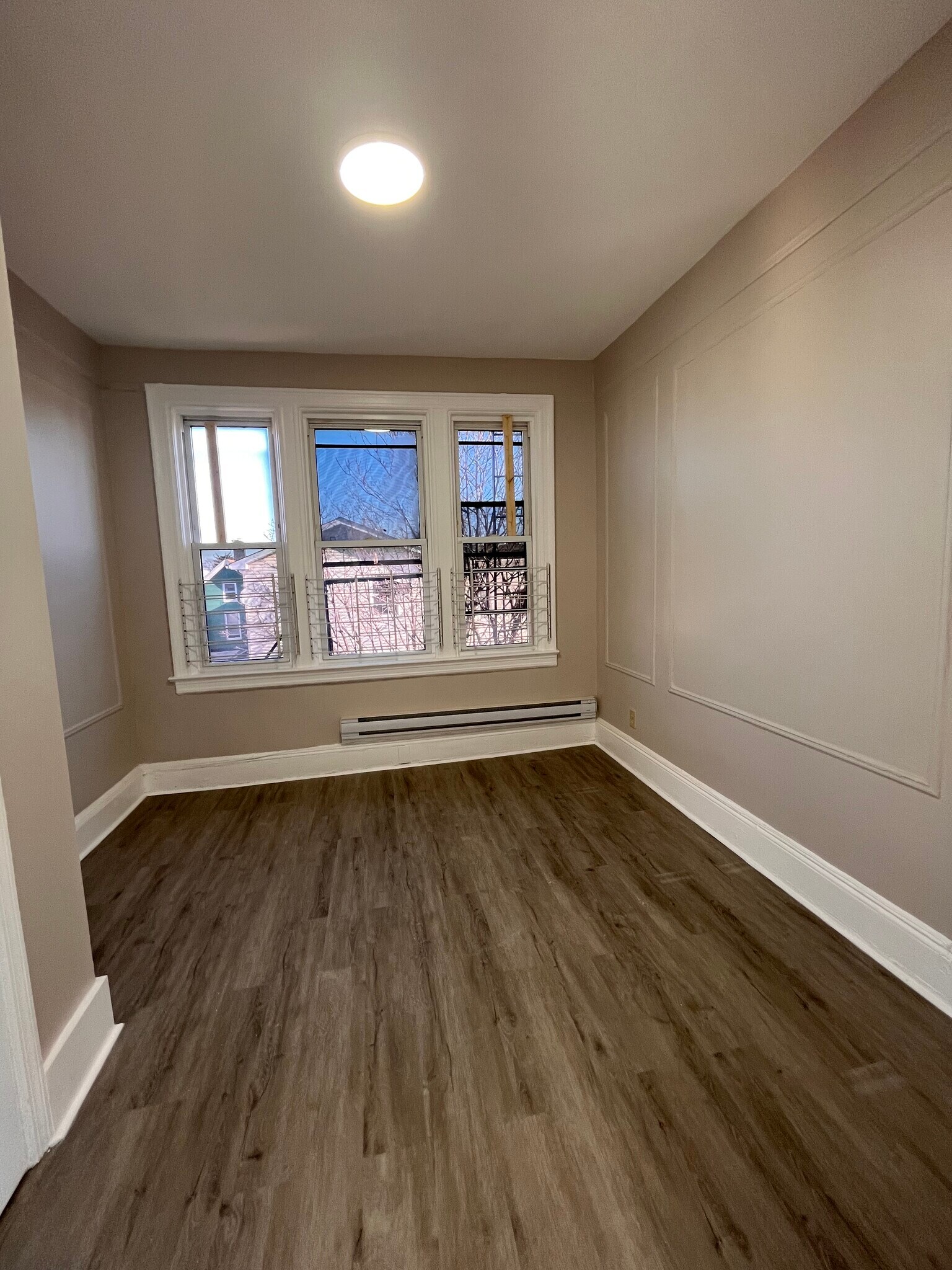 52 Greenville Ave 3R - 50 Greenville Ave