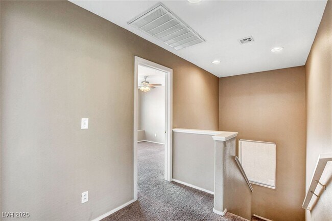 Building Photo - 8792 Parsons Ridge Ave