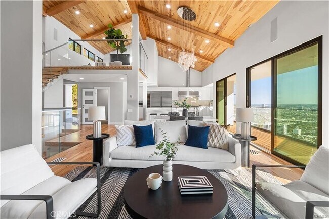 Building Photo - 8566 Hollywood Blvd