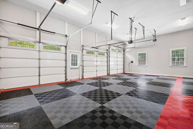 Building Photo - 11140 W Rd