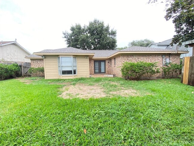 Building Photo - 2233 Ripple Creek Dr