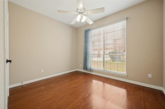 Building Photo - 3013 Brookvale Dr