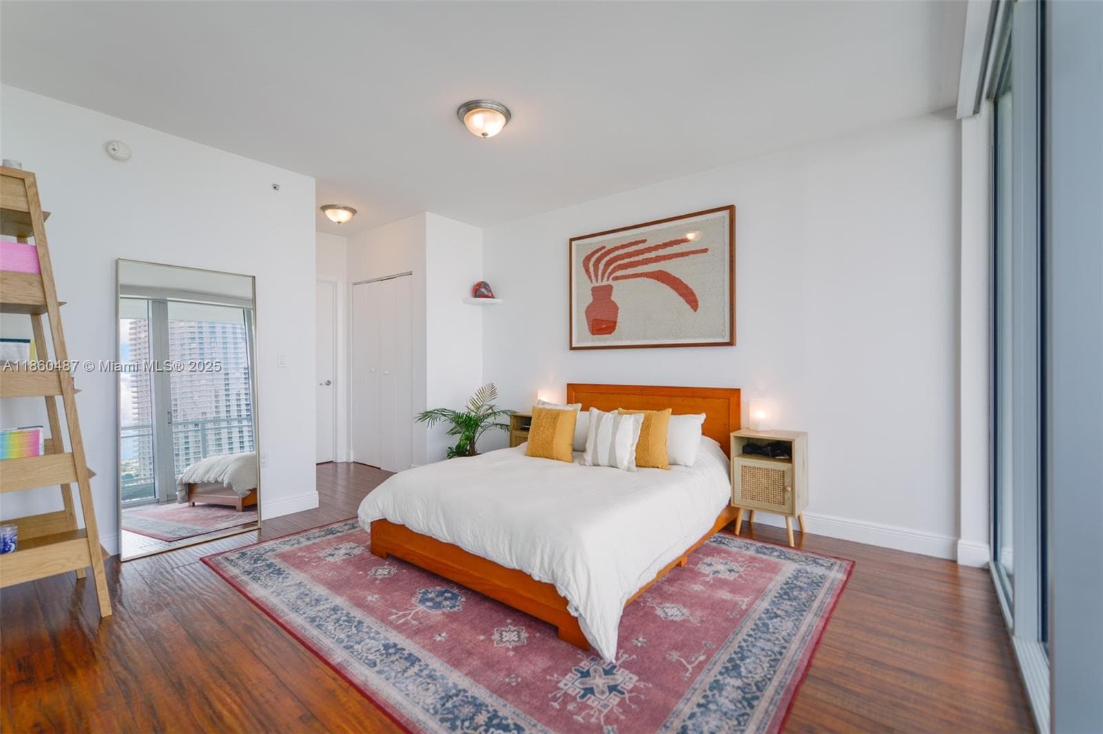 Building Photo - 92 SW 3rd St