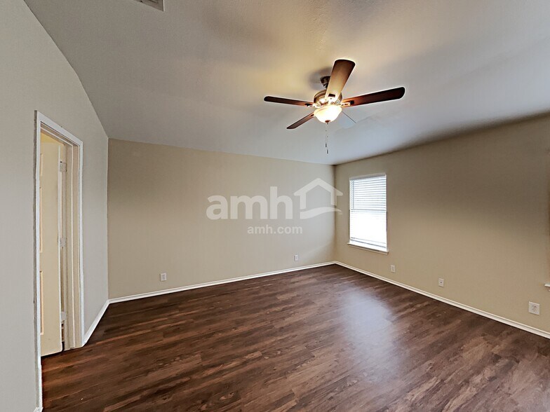 Building Photo - 4124 Wensledale Dr