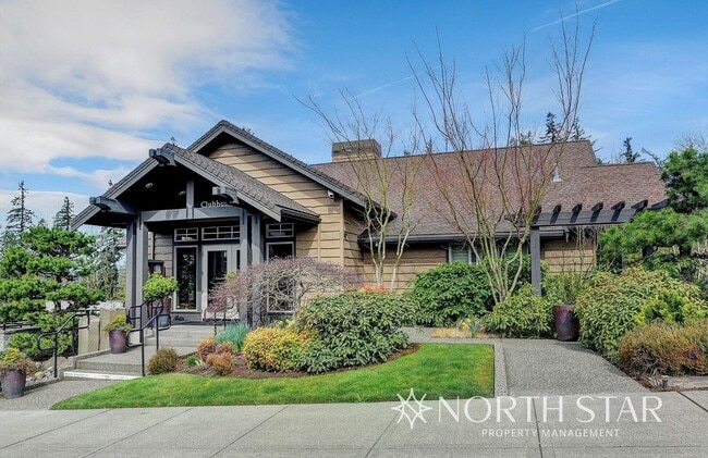 Building Photo - Stunning Renaissance at Peterkort Woods To...