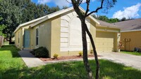 Building Photo - Remodeled 4 Bedroom 2 Bath Home