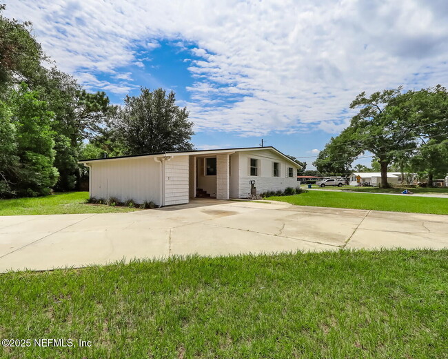 Building Photo - 6652 Shady Oak Dr