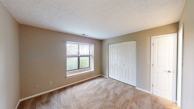 Building Photo - 5321 Stonemeadow Ave