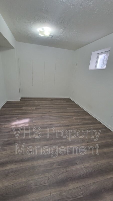 Building Photo - 553 Highland Towne Ln