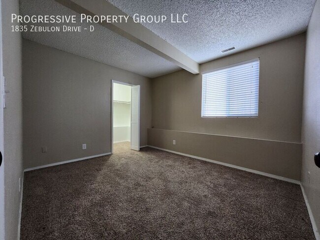 Building Photo - 1835 Zebulon Dr