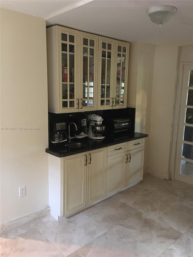 Building Photo - 3235 SW 58th Ct