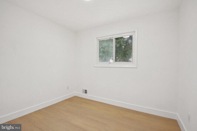 Building Photo - 1814 Ironton Dr