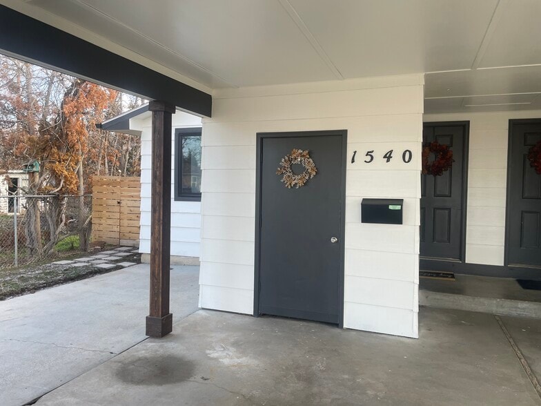 Onsite storage - 1540 S Wardle St