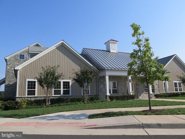 Building Photo - 24634 Johnson Oak Terrace