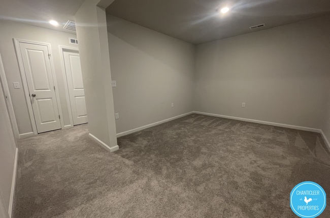 Building Photo - 5003 Fir Tree Ln