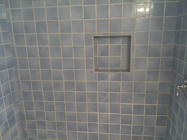 Building Photo - 4400 Overland Ave