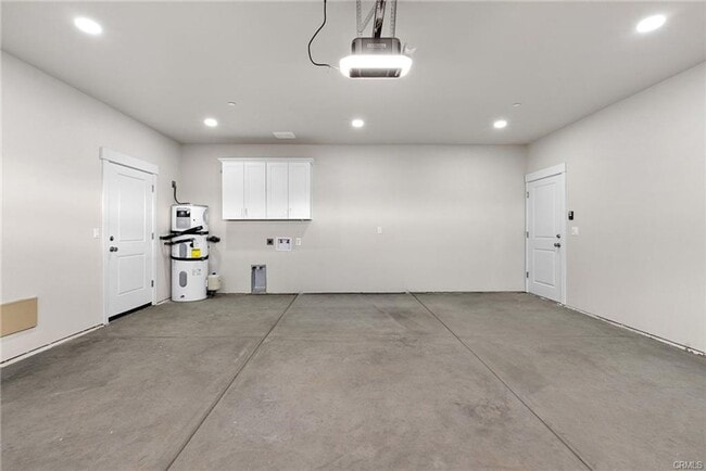 Building Photo - Brand New, Great Two Bedroom Home on The R...