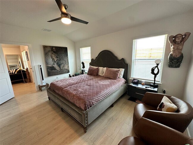 Building Photo - 9613 Oxbow Strap Dr