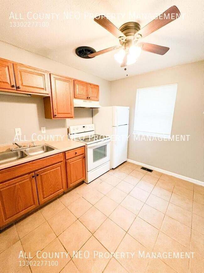 Building Photo - 19810 Shawnee Ave