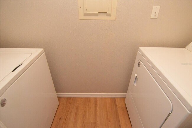 Building Photo - 1400 Gandy Blvd N