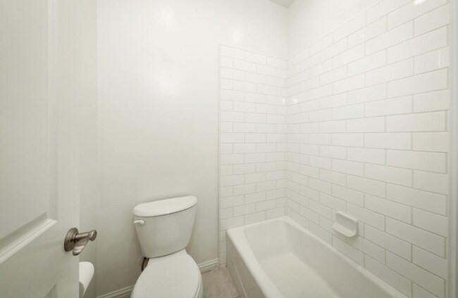 Building Photo - 14317 Pemberley Passage Ave
