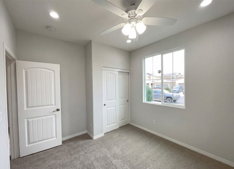 Building Photo - 27552 Gruber Dr