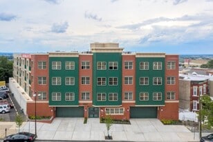 Building Photo - Bergen Arms