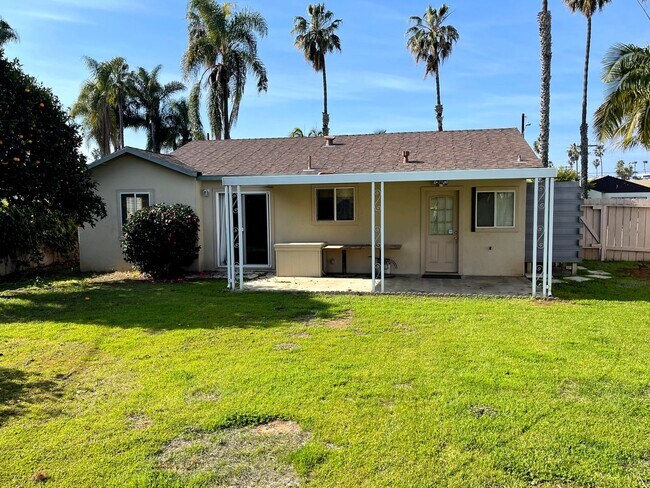 Building Photo - Charming Updated South O  BEACH HOUSE, Hug...