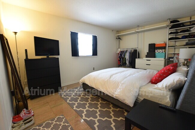 Building Photo - 2505 E Central Blvd