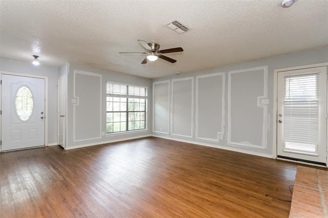 Building Photo - 2301 Kingsford Ct