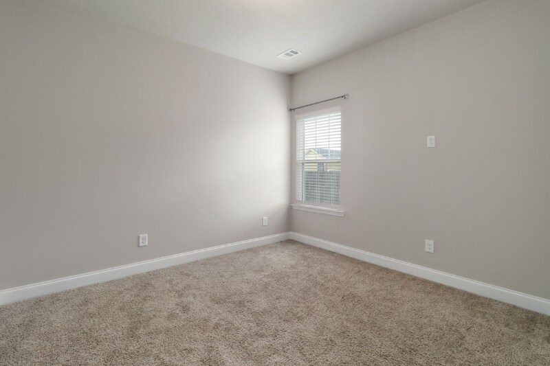 Building Photo - 112 Wisteria Ln