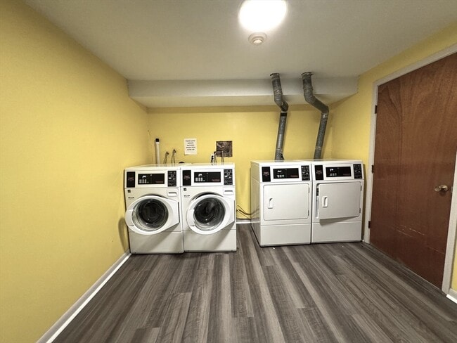 Building Photo - 805 Haverhill St