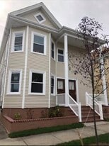 Building Photo - 338 Shaw St