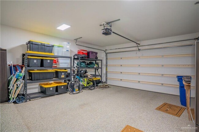 Building Photo - 30 Windsor St