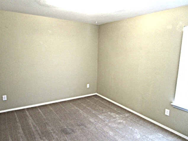 Building Photo - 11812 Ponderosa Pine Dr