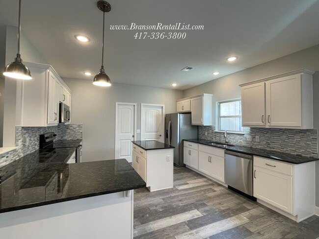 Building Photo - High tech, Smart Home, New Construction!!!
