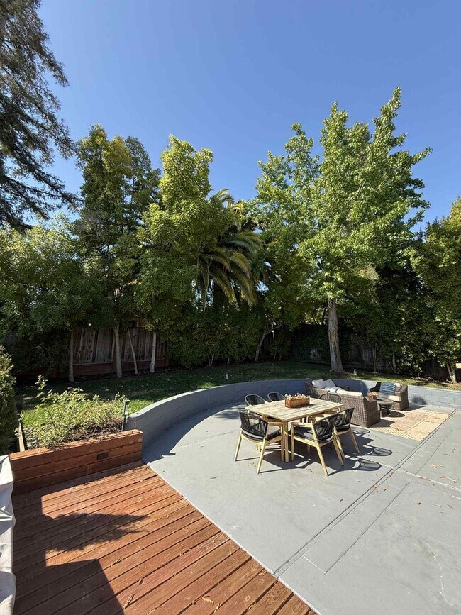 Building Photo - Modern 4-Bedroom Retreat in San Carlos – Remodeled, Spacious, Private Yard