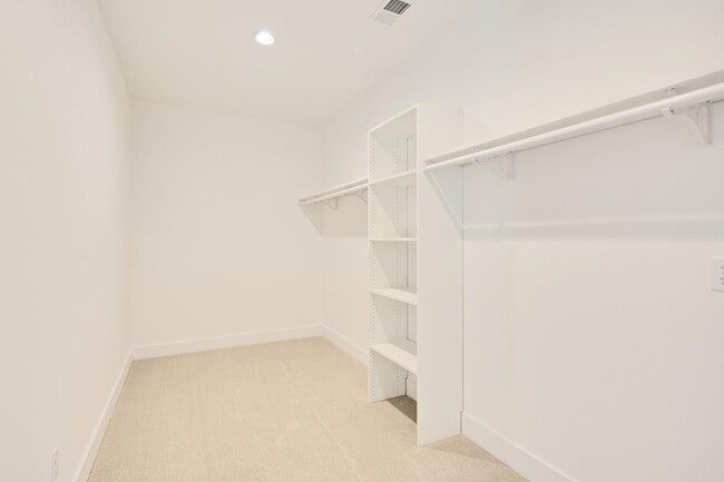 Building Photo - 641 Fletcher Rd