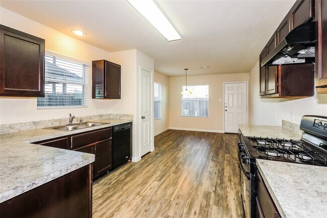 Building Photo - 19023 Moynihan Dr