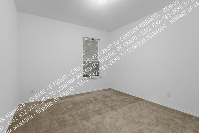 Building Photo - 1008 Marigold St