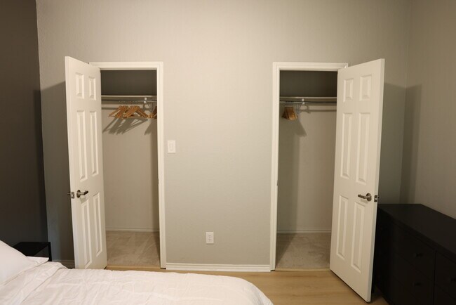 Building Photo - 7151 Gaston Ave