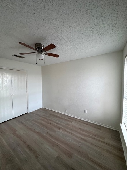 Building Photo - 1315 E Brown St